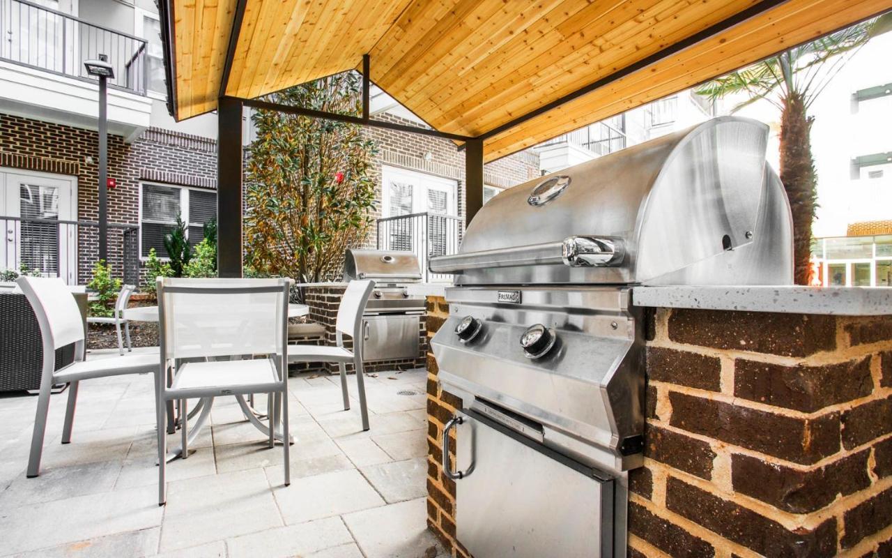 Premium Apartments And Studios At Midtown 205 In Charlotte Esterno foto