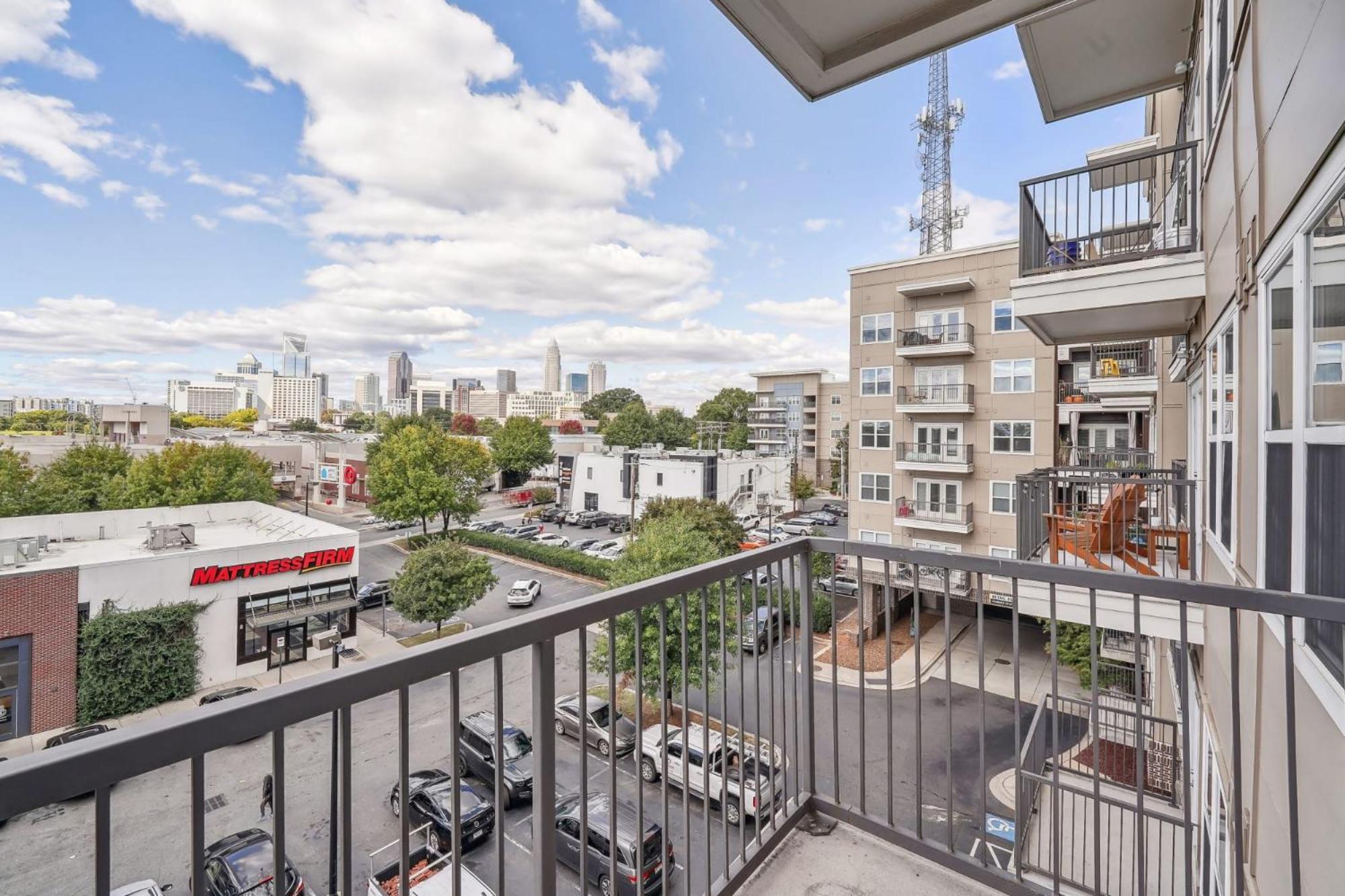 Premium Apartments And Studios At Midtown 205 In Charlotte Esterno foto